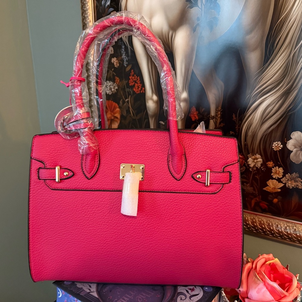 Elegant “Werkin” Pink Handbag